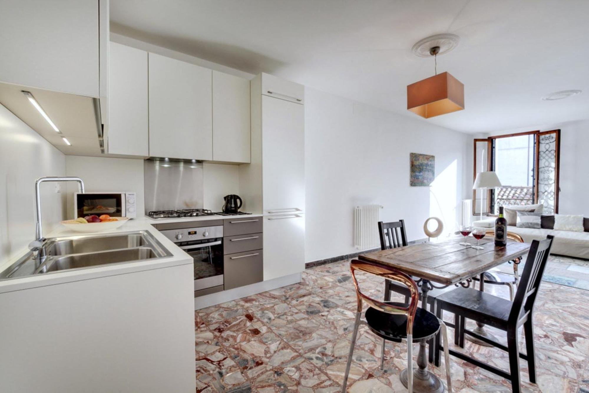 Ca Silvia Saint'S Mark Square Apartment Venesia Bagian luar foto